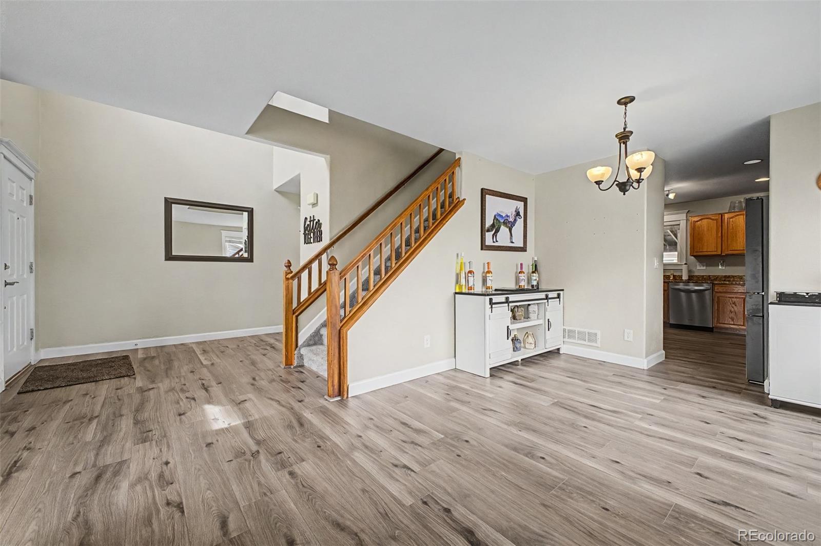 2035 E 125th Place