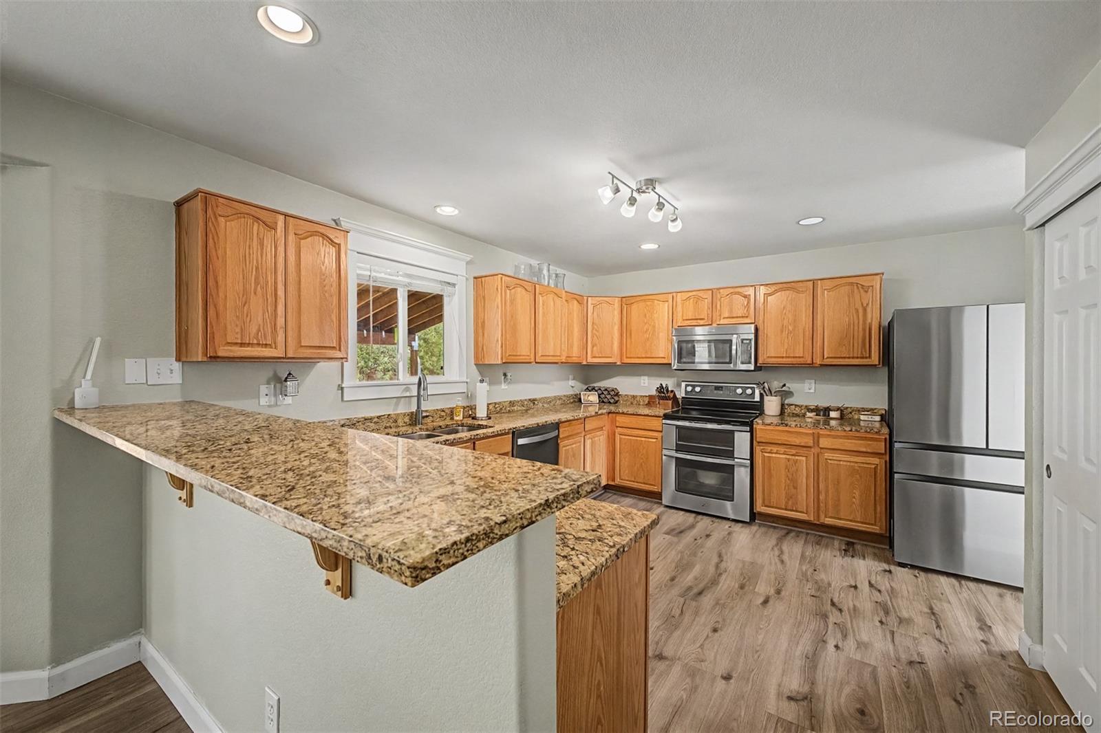 2035 E 125th Place