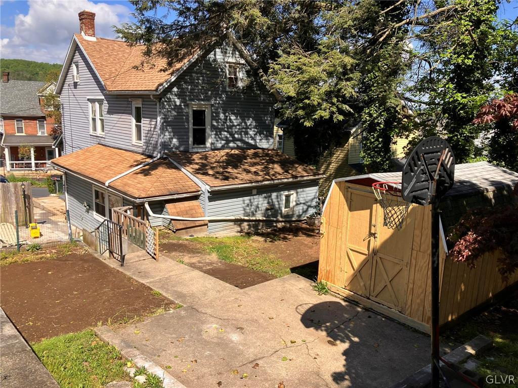 805 Vernon Street