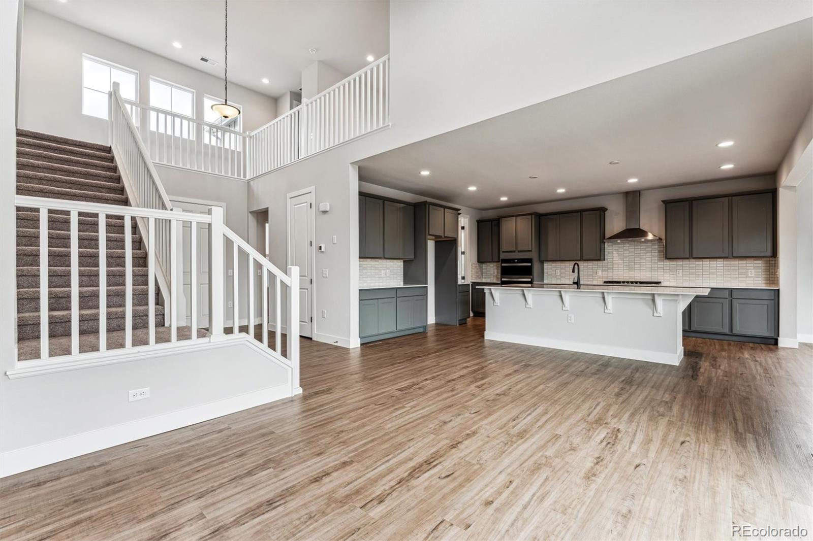 1846 Marlowe Circle W