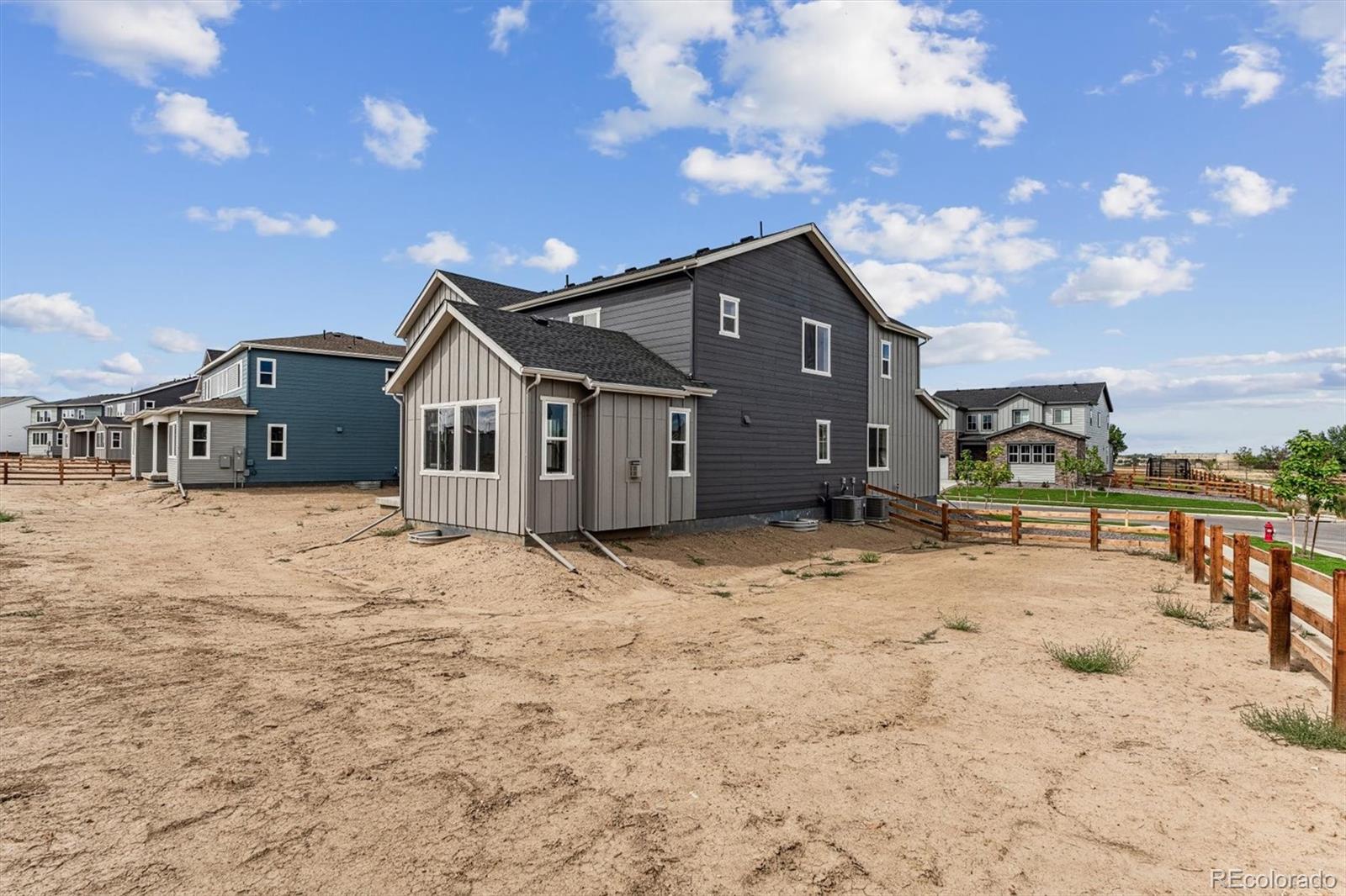 1846 Marlowe Circle W
