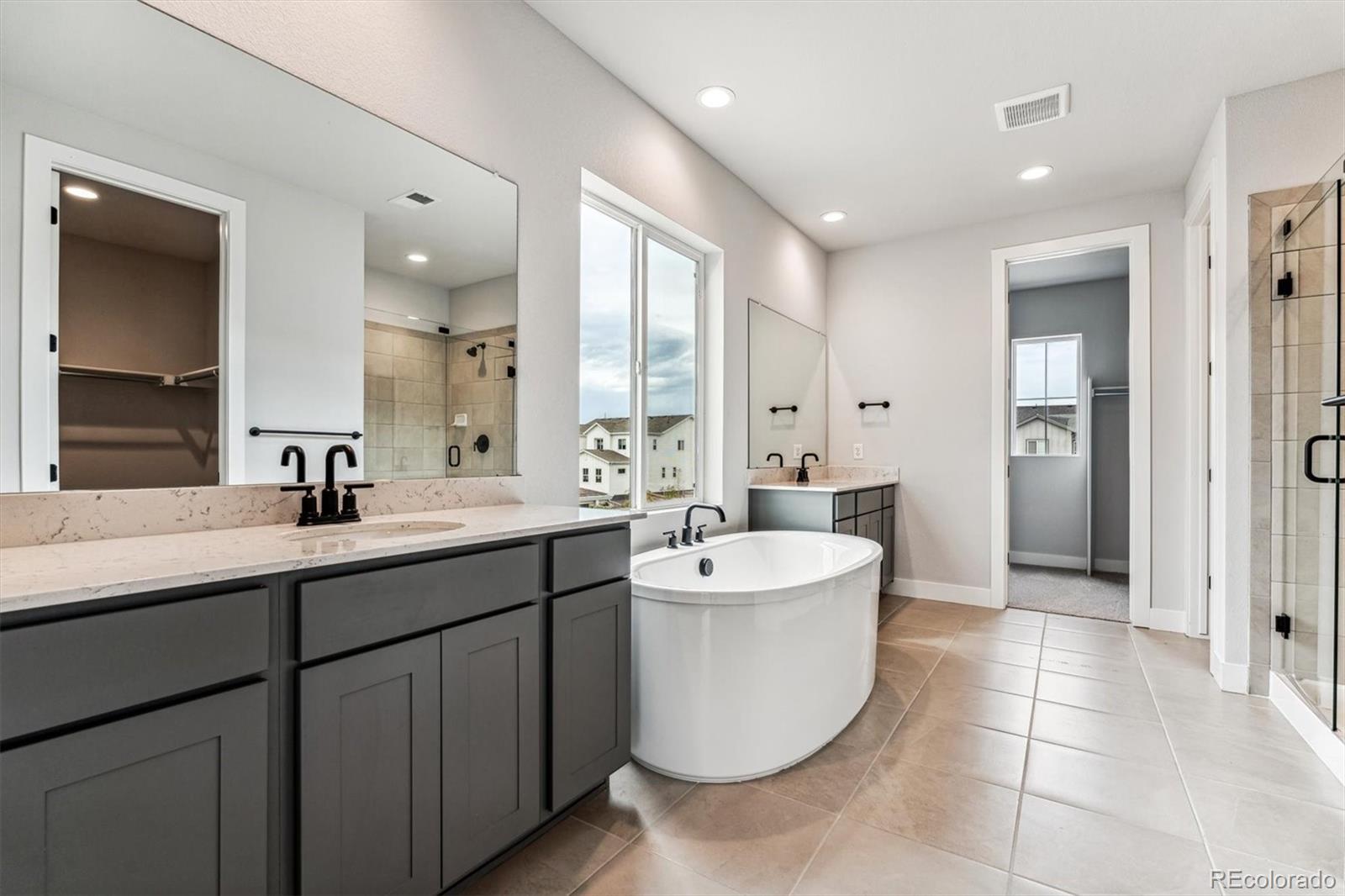 1846 Marlowe Circle W