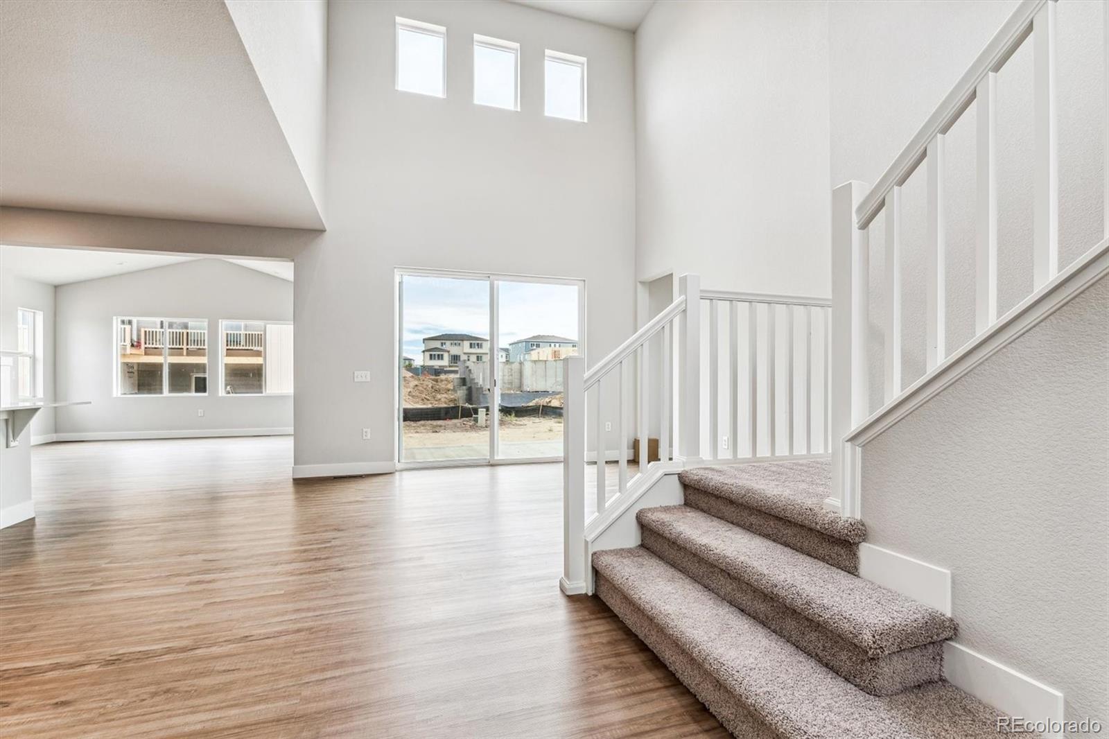 1846 Marlowe Circle W