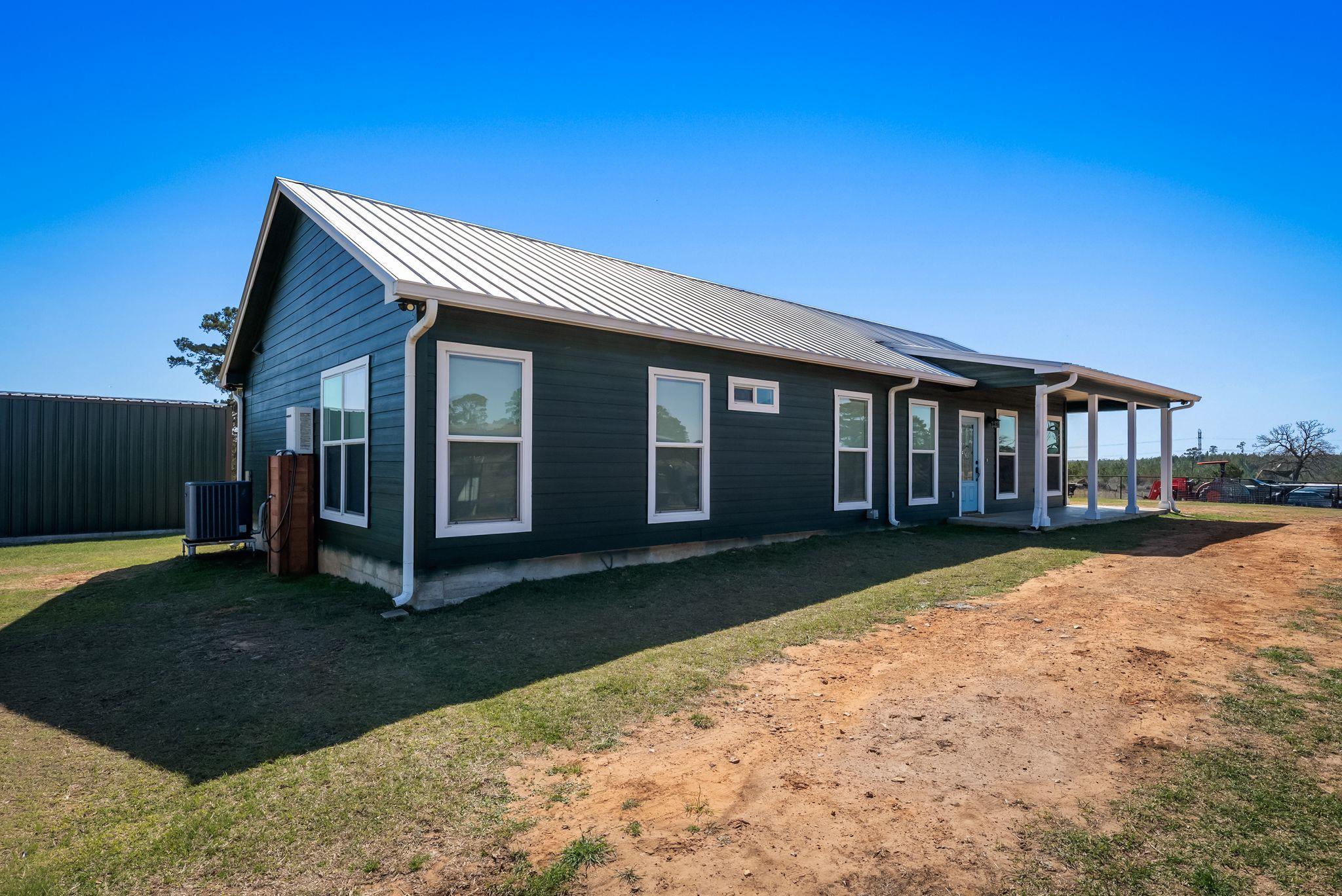 935 Highway 21 E