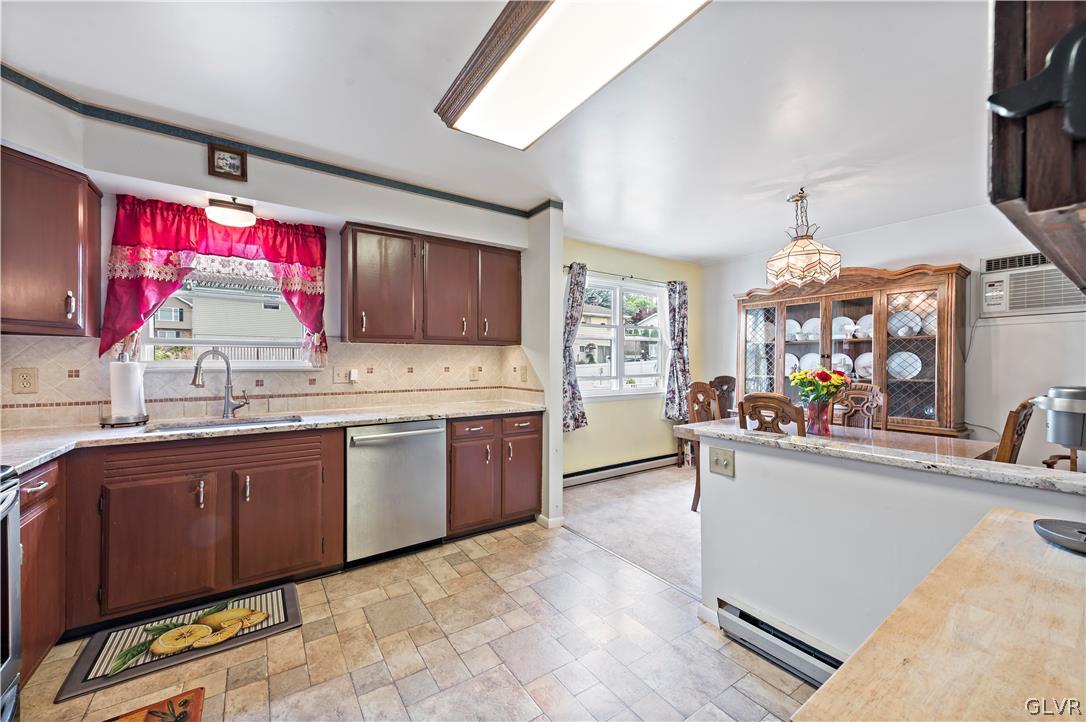 1429 Pearl Street