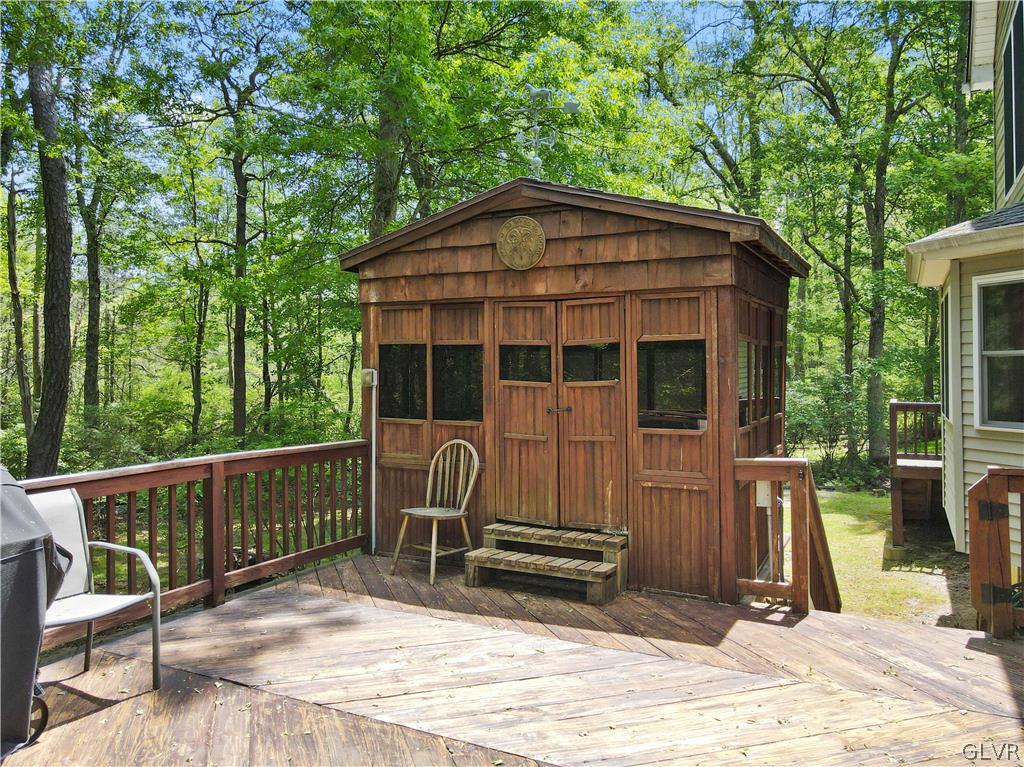 1006 Long Lake Road