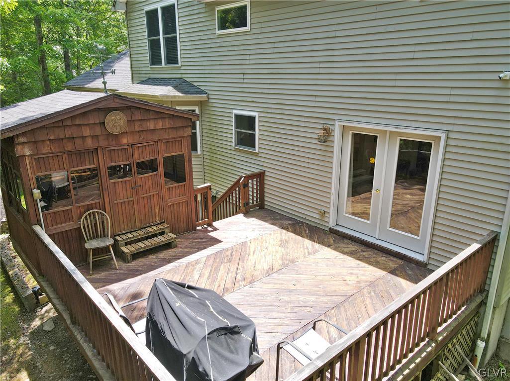 1006 Long Lake Road