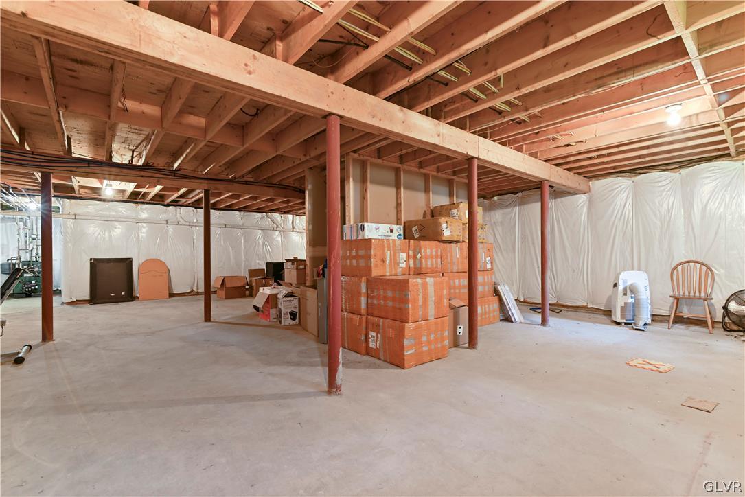 1006 Long Lake Road