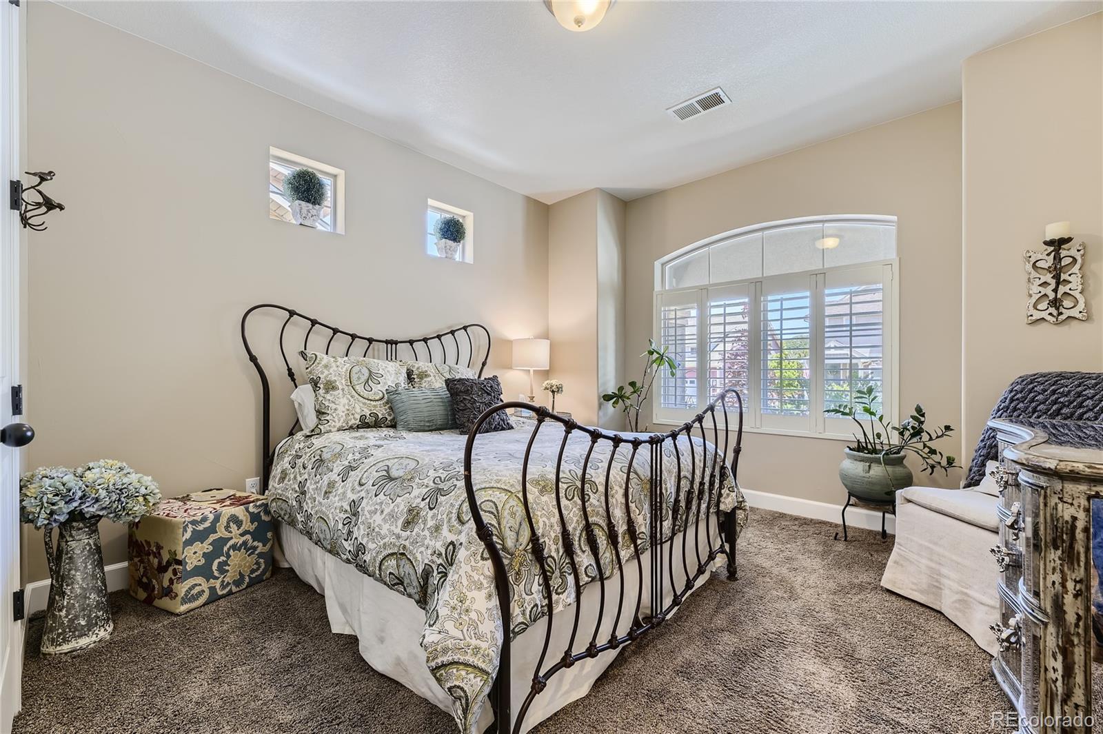 1505 Raindrop Way