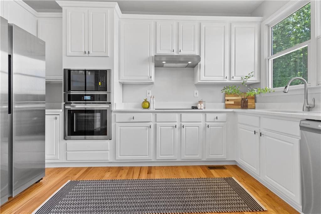 6934 Glen Cove Lane