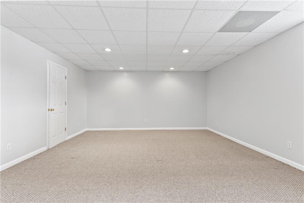 6934 Glen Cove Lane