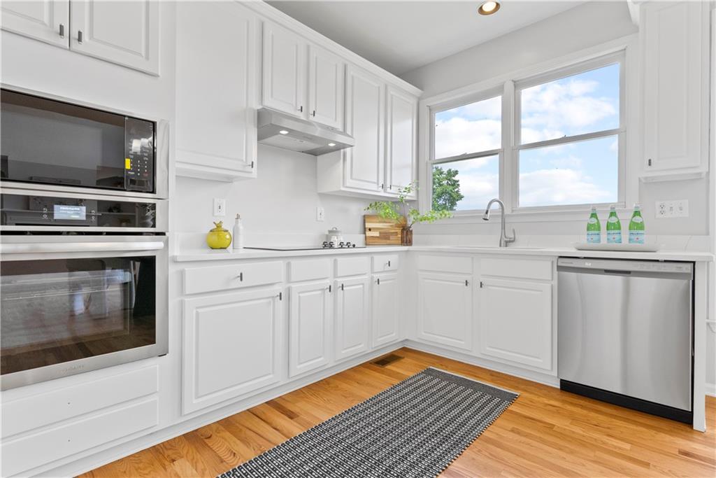 6934 Glen Cove Lane