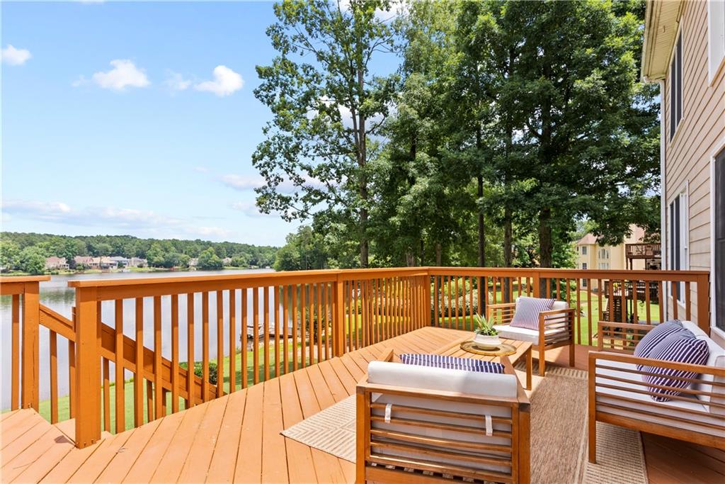6934 Glen Cove Lane