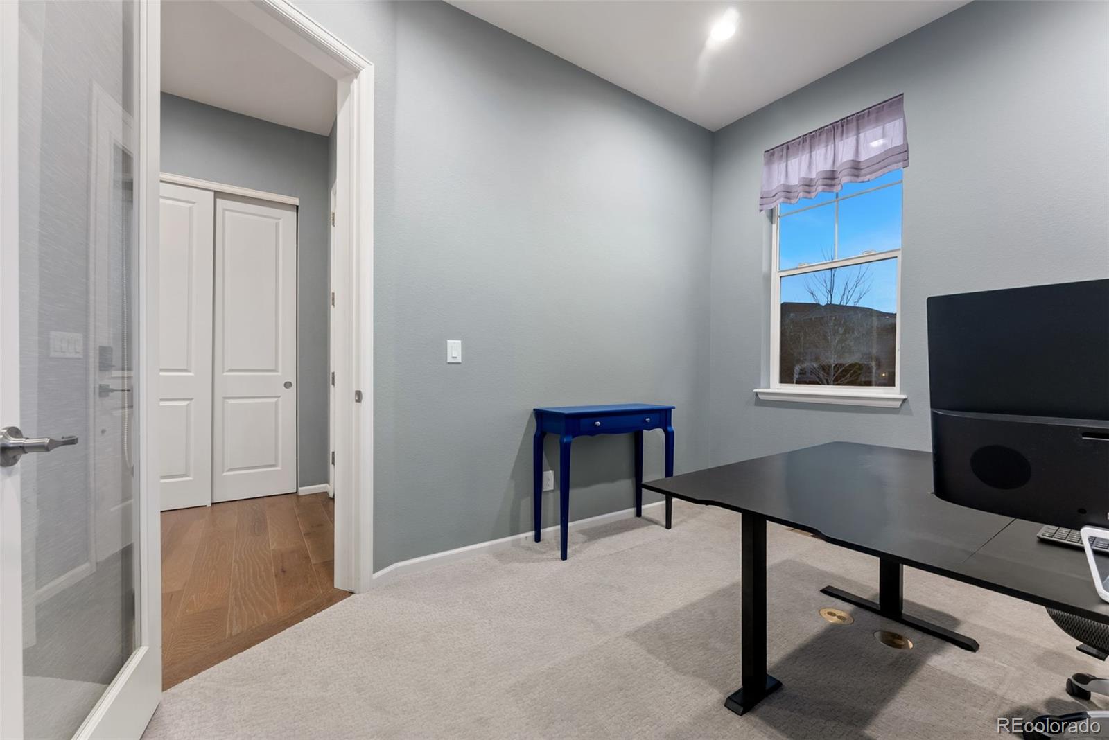 2351 Lassen Lane