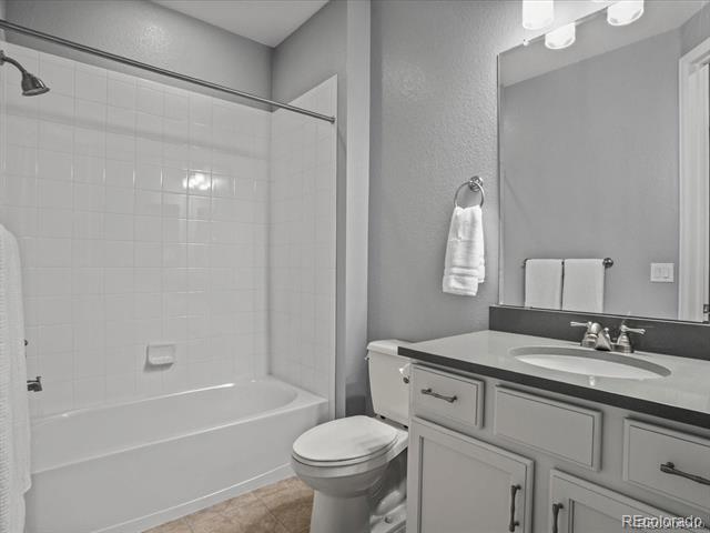 2351 Lassen Lane