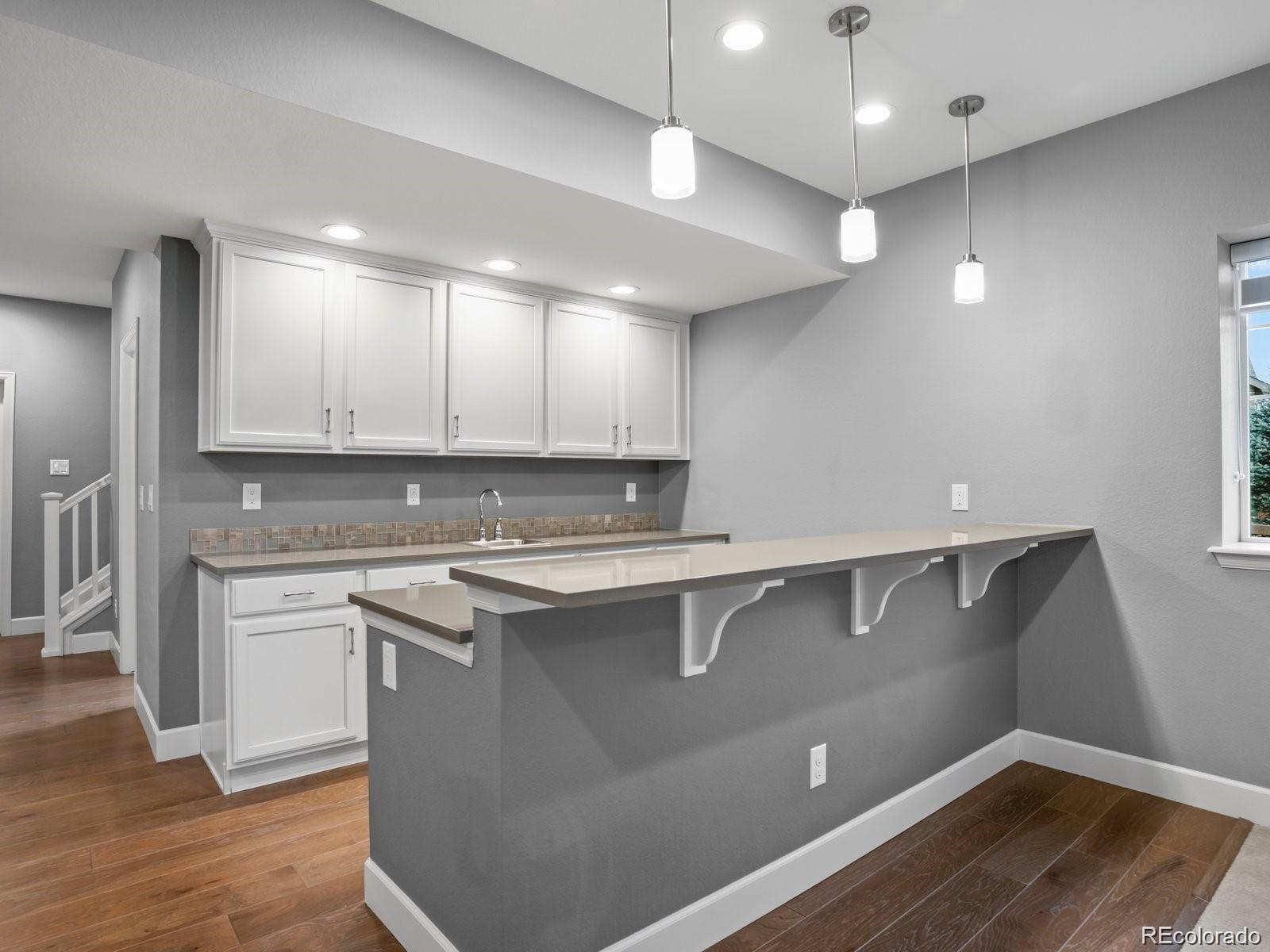 2351 Lassen Lane