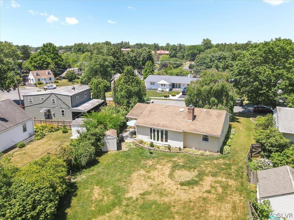 2764 West Fairview Street