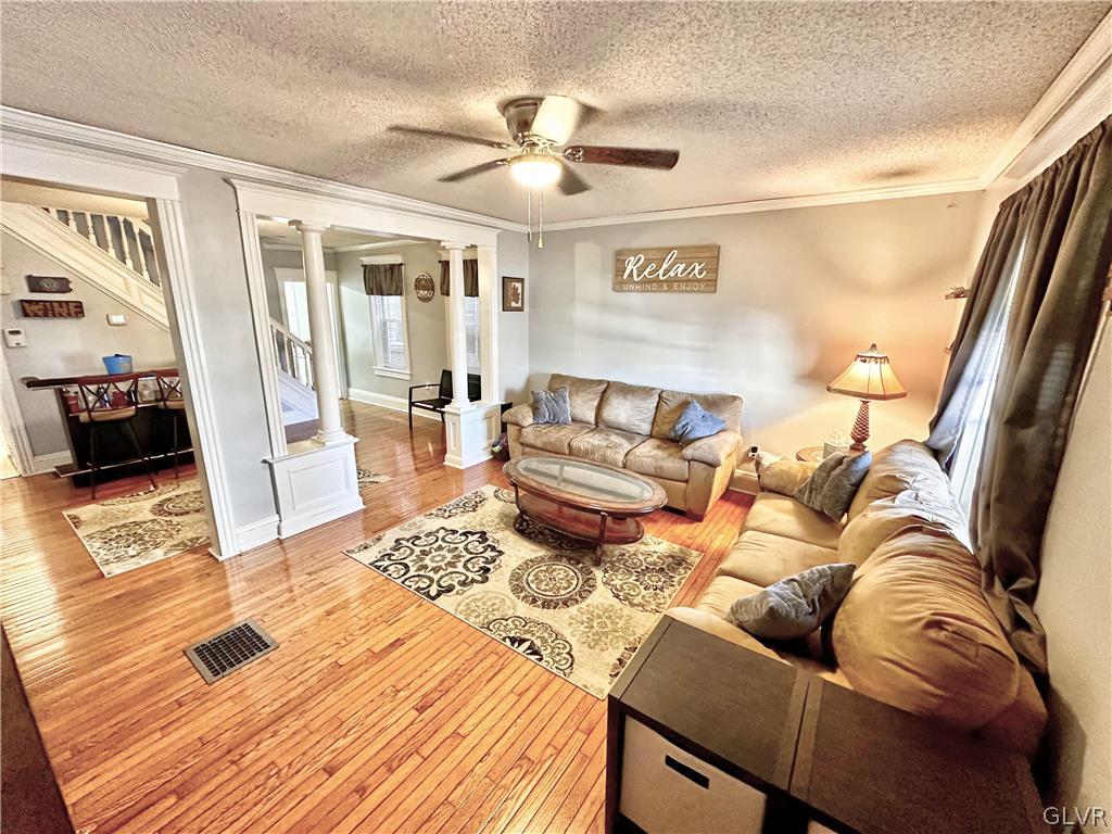1504 Ferry Street