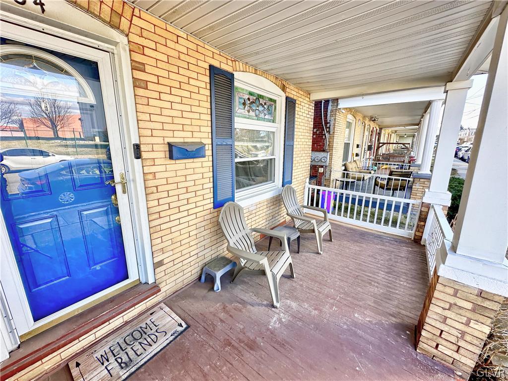 1504 Ferry Street