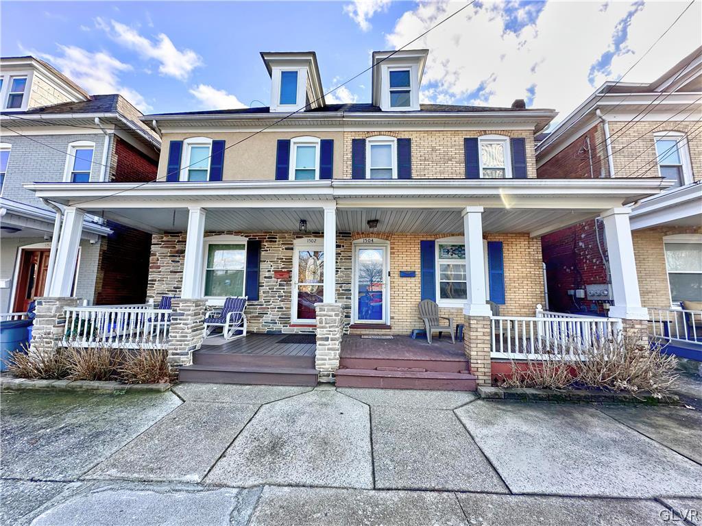 1504 Ferry Street