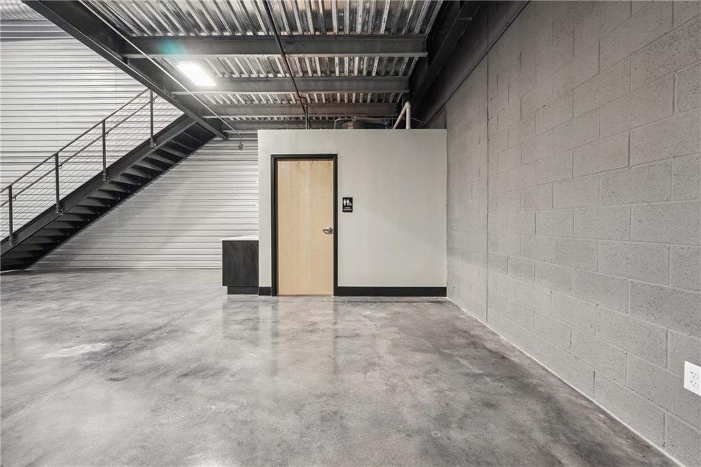 5755 Stables Way Unit B06