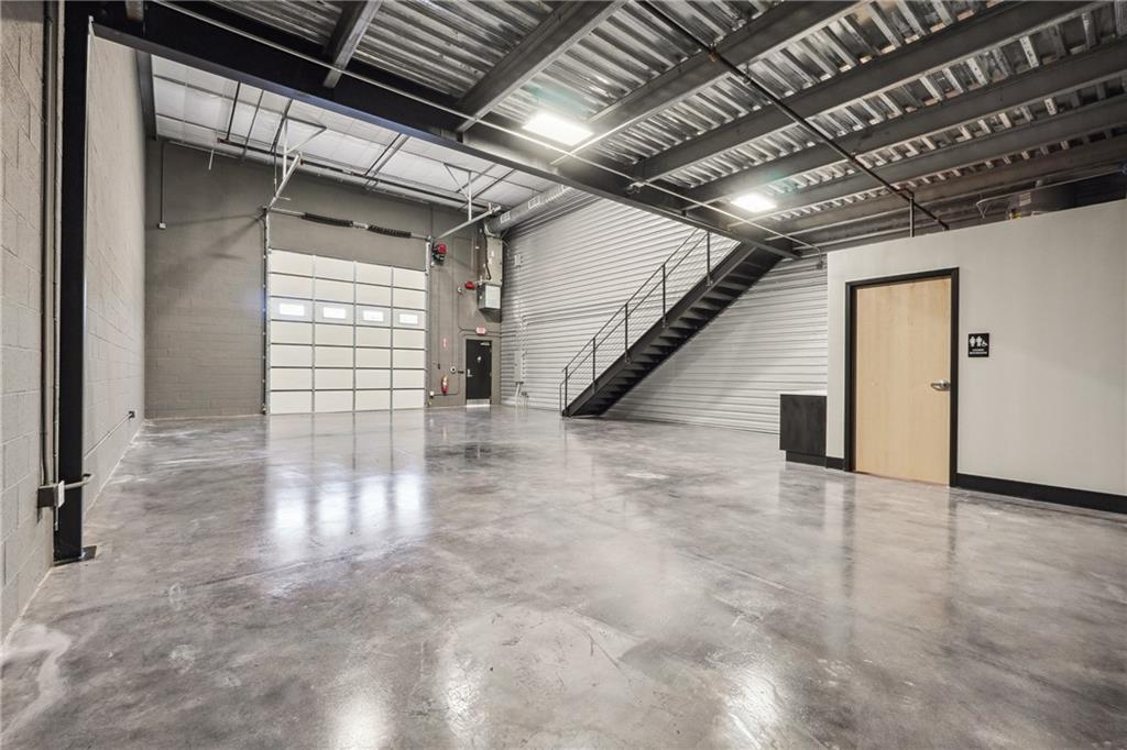 5755 Stables Way Unit B06