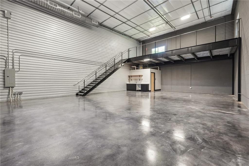 5755 Stables Way Unit B06