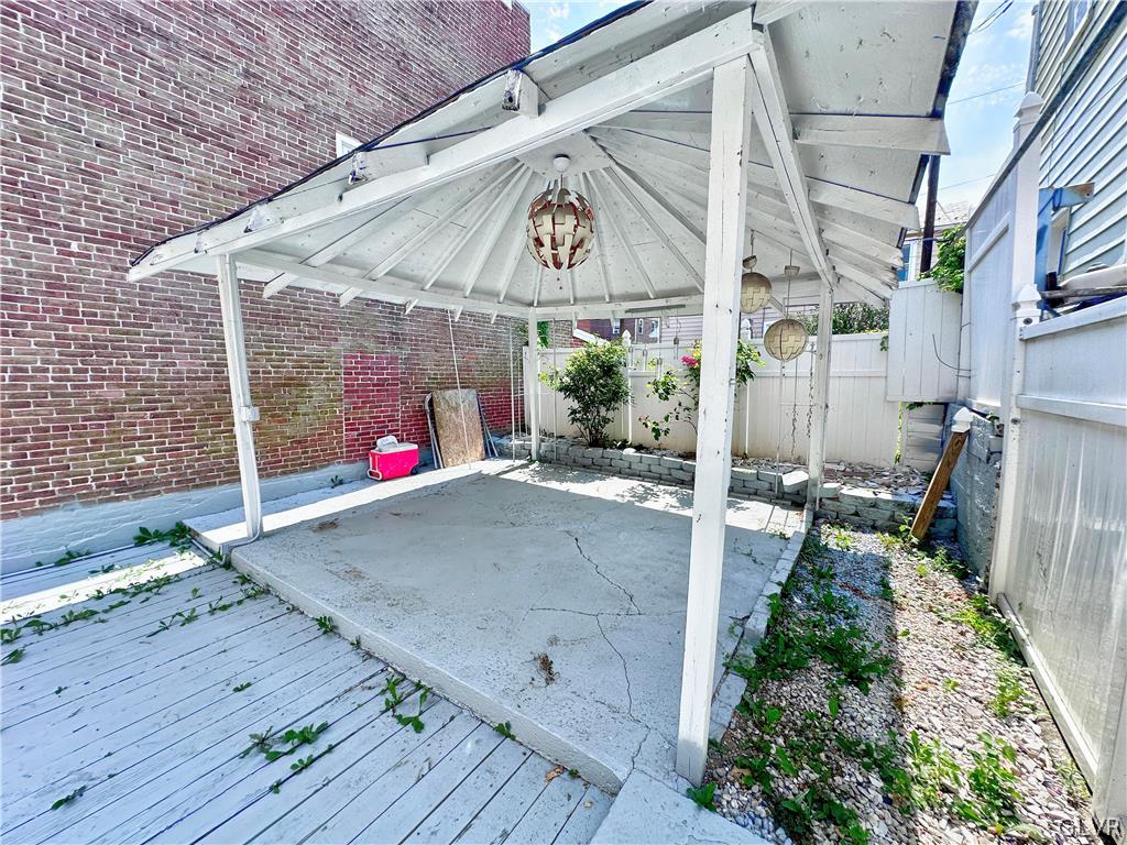 626 North Front Street