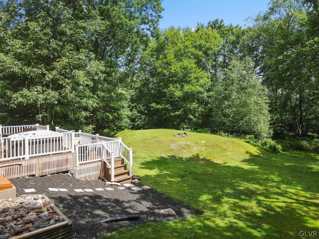 11 Pinoak Drive