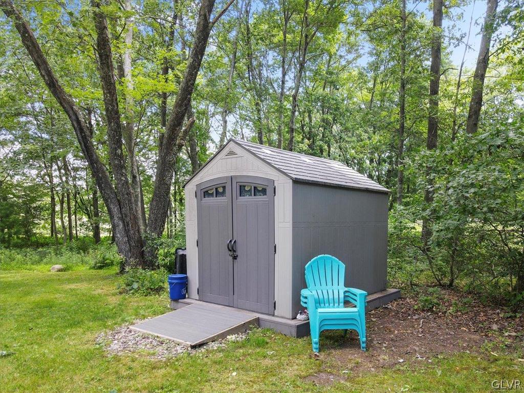 11 Pinoak Drive