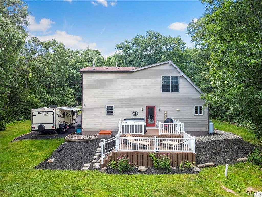 11 Pinoak Drive