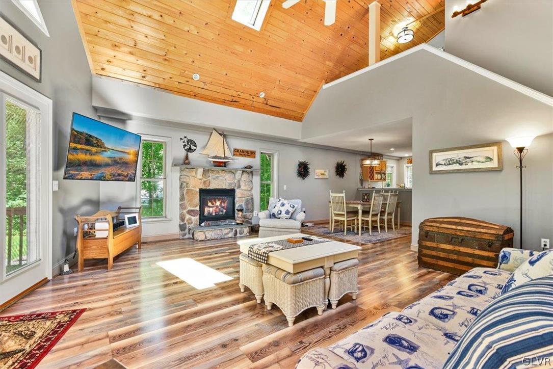 11 Pinoak Drive