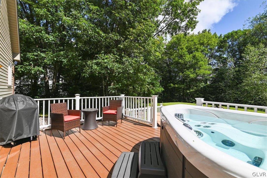 11 Pinoak Drive