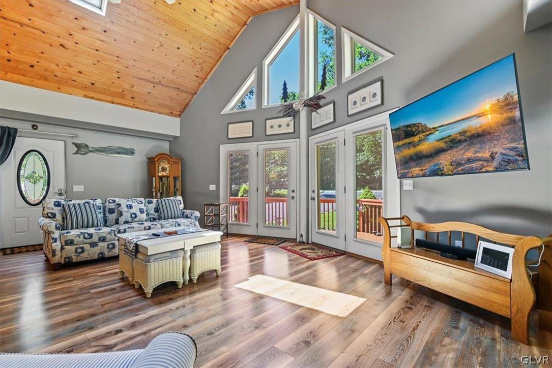 11 Pinoak Drive