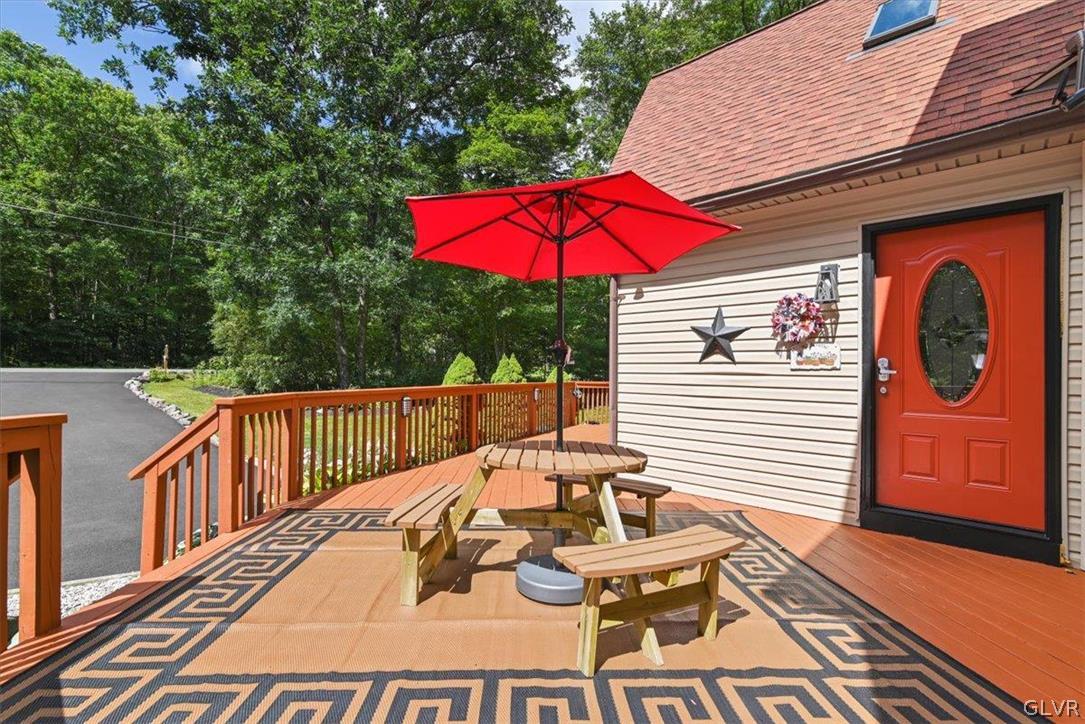 11 Pinoak Drive
