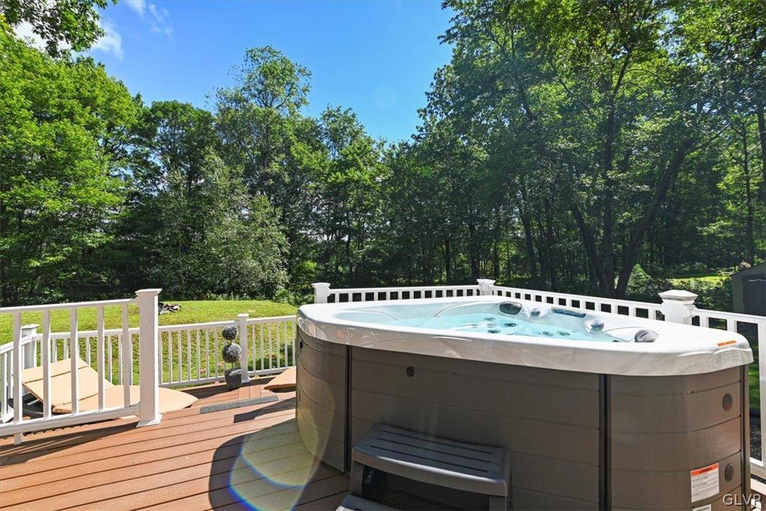 11 Pinoak Drive