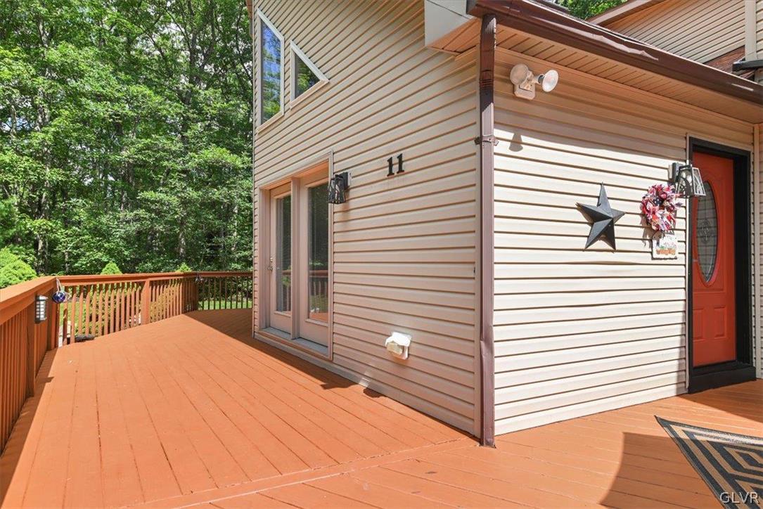 11 Pinoak Drive