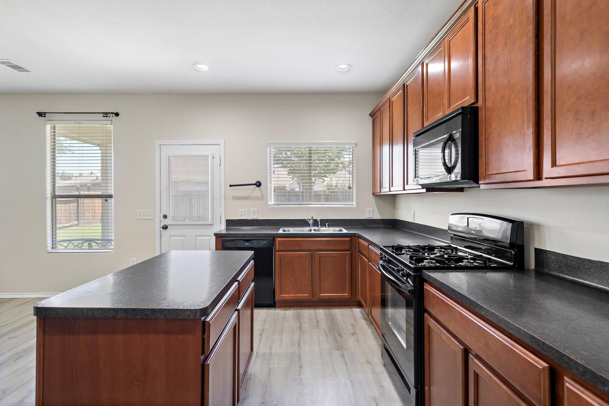 1418 S Maple Drive