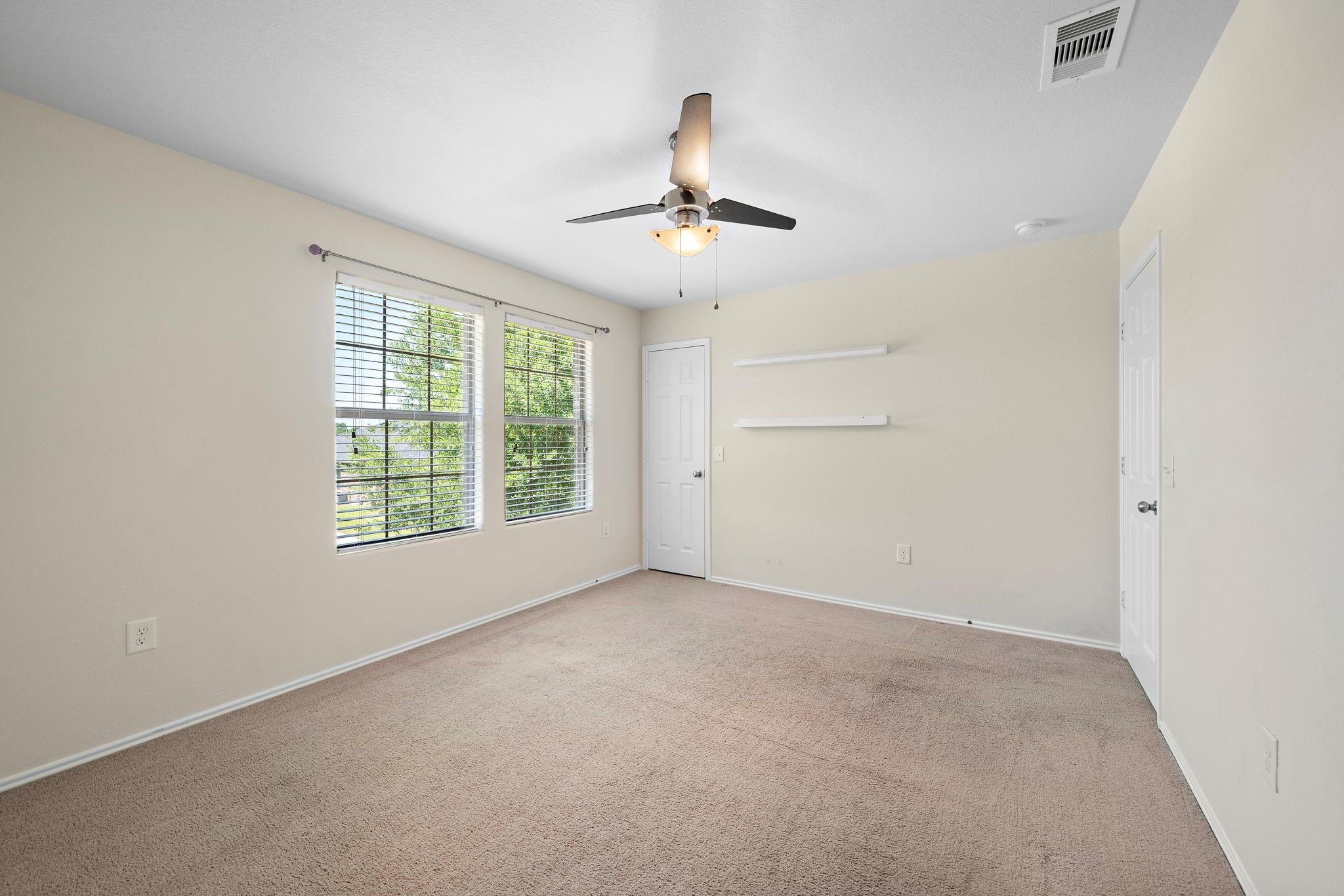 1418 S Maple Drive