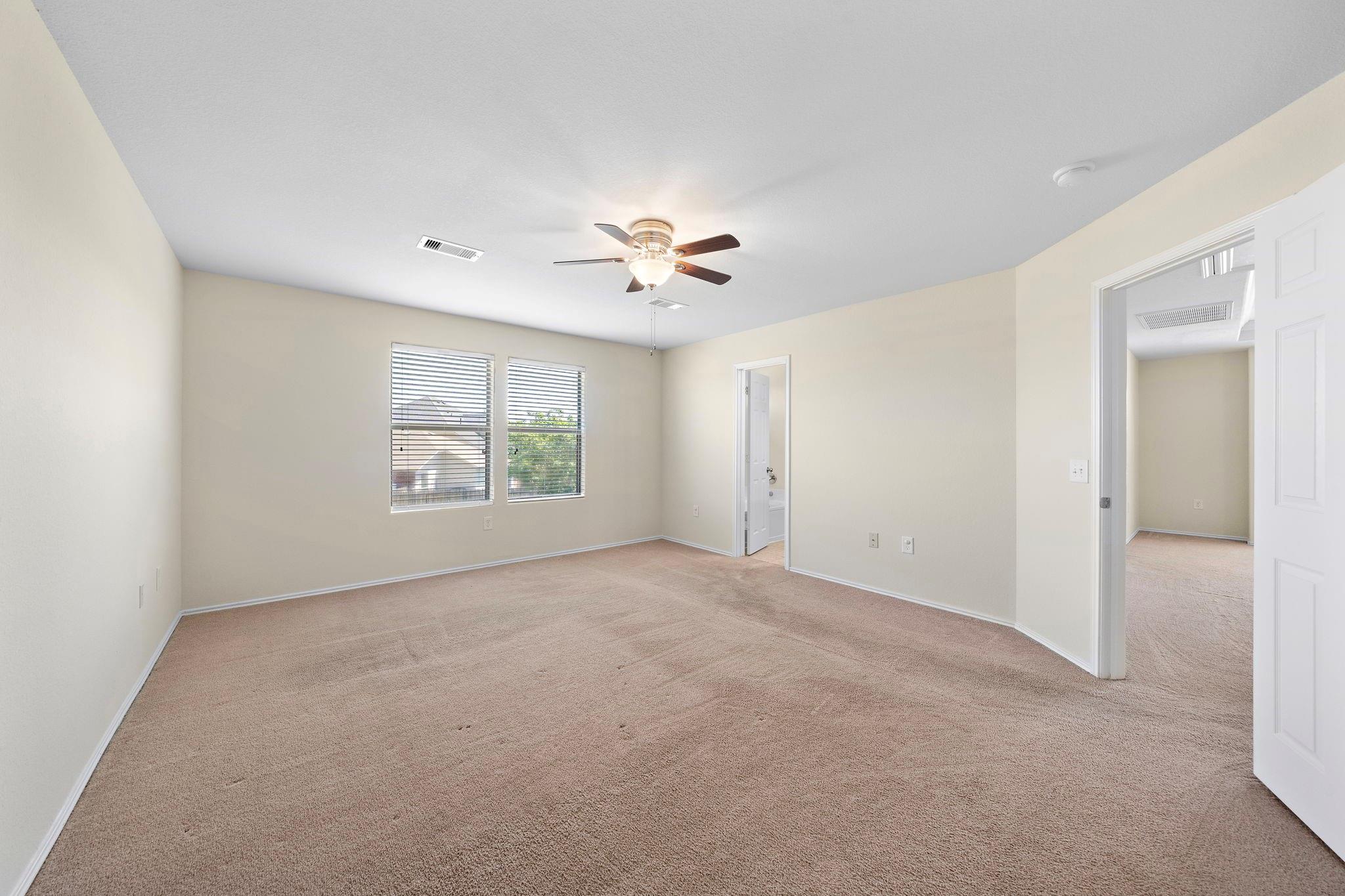1418 S Maple Drive