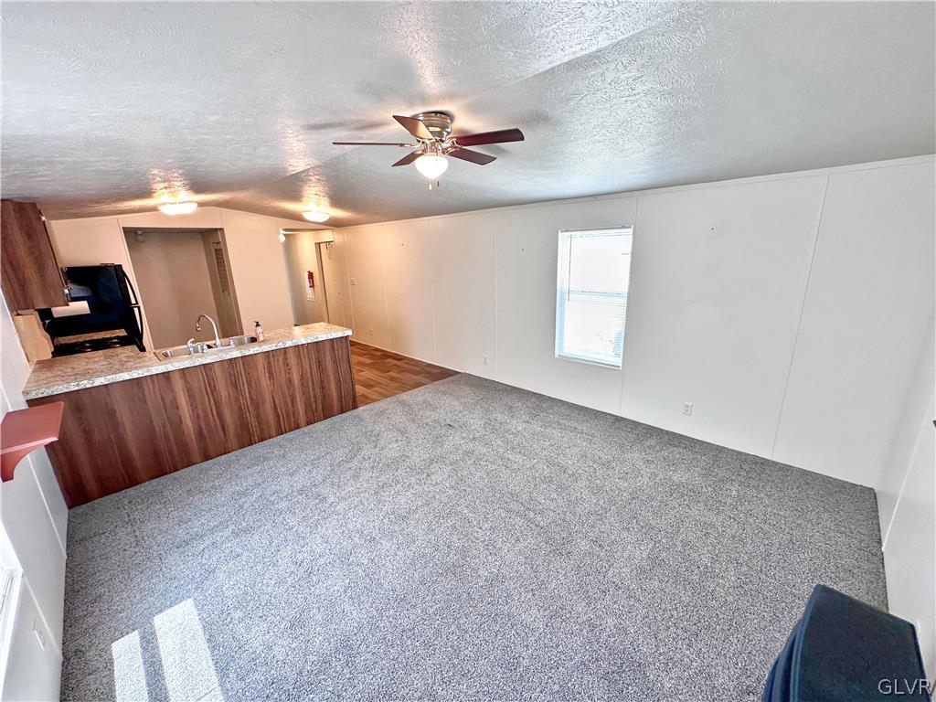 9 Woodland Lane