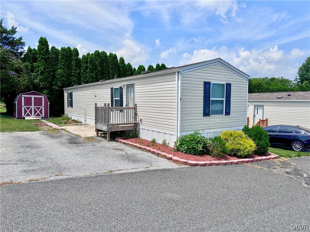 9 Woodland Lane