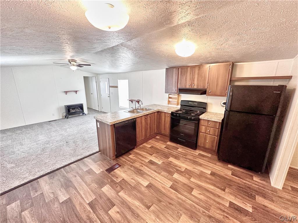 9 Woodland Lane