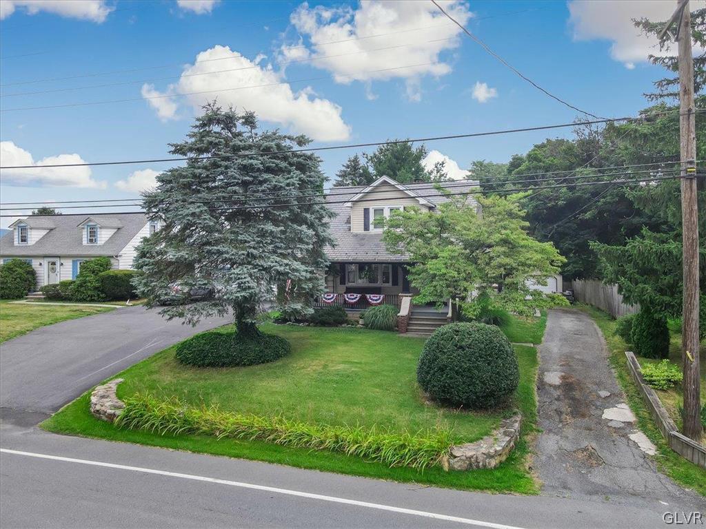 6372 Sullivan Trail