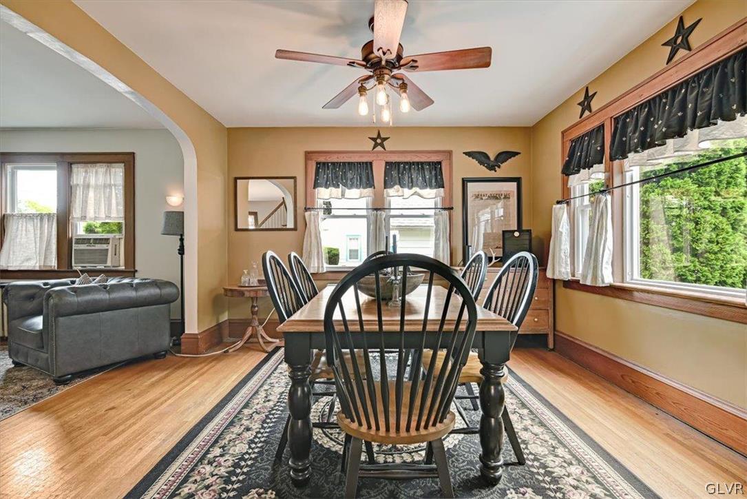 6372 Sullivan Trail