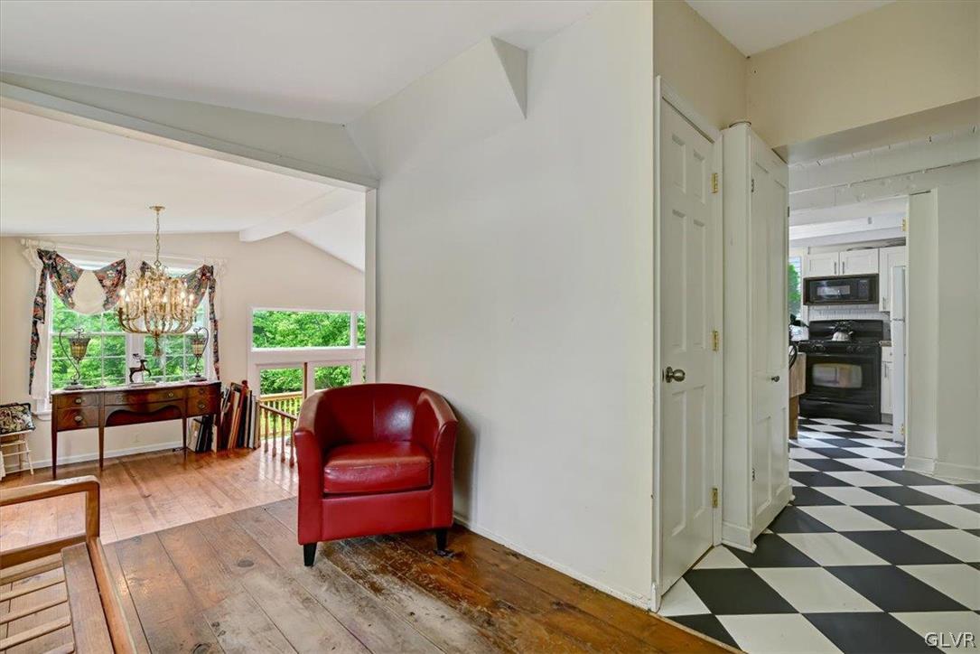 4825 River Road