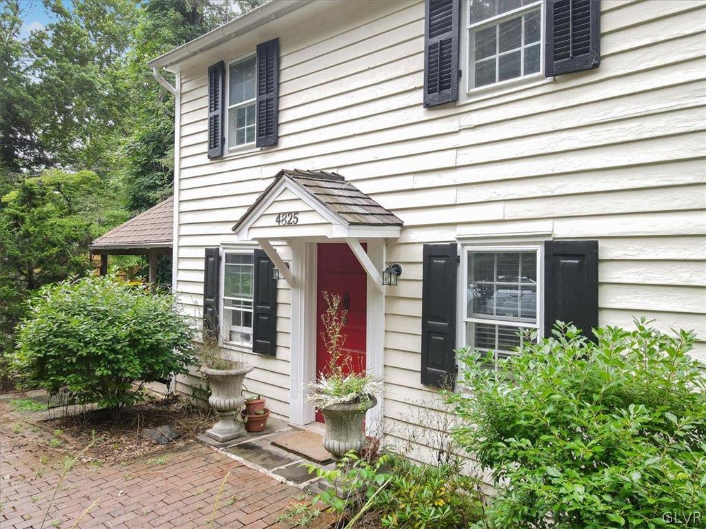 4825 River Road
