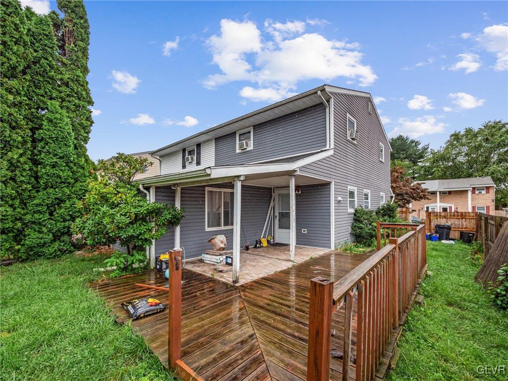 610 Poplar Street