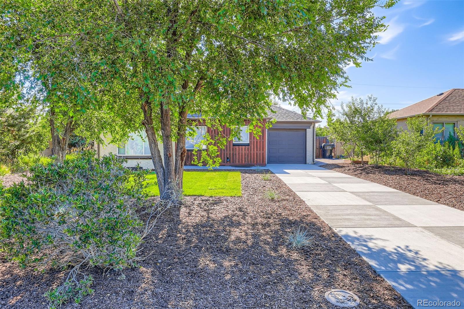 2540 Poplar Street