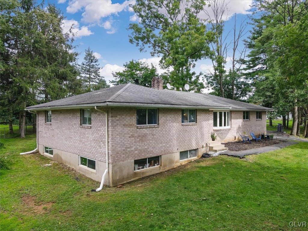 1739 Seidersville Road